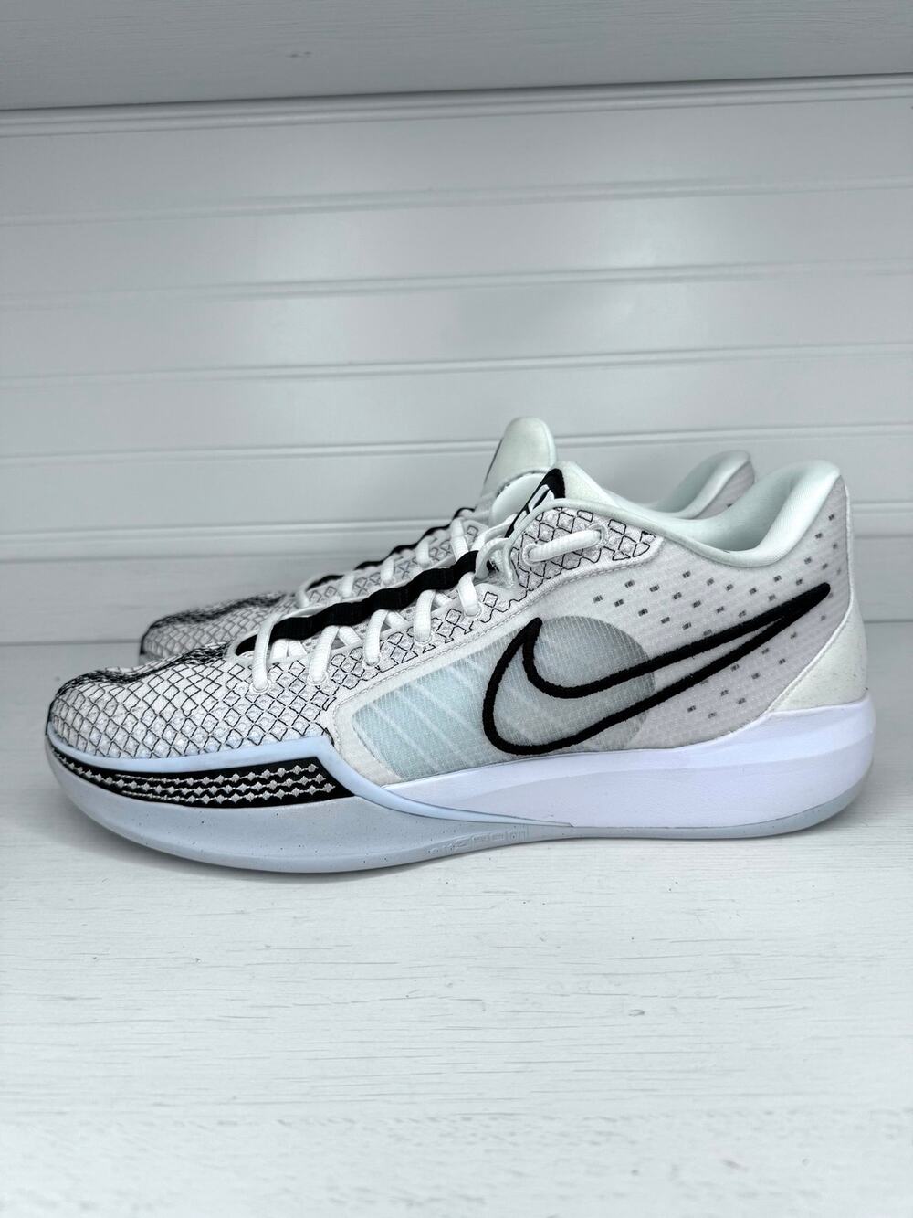Nike Sabrina 1 Magnetic White Black FQ3381-103 Men’s 12 / Women’s 13.5 OG Box